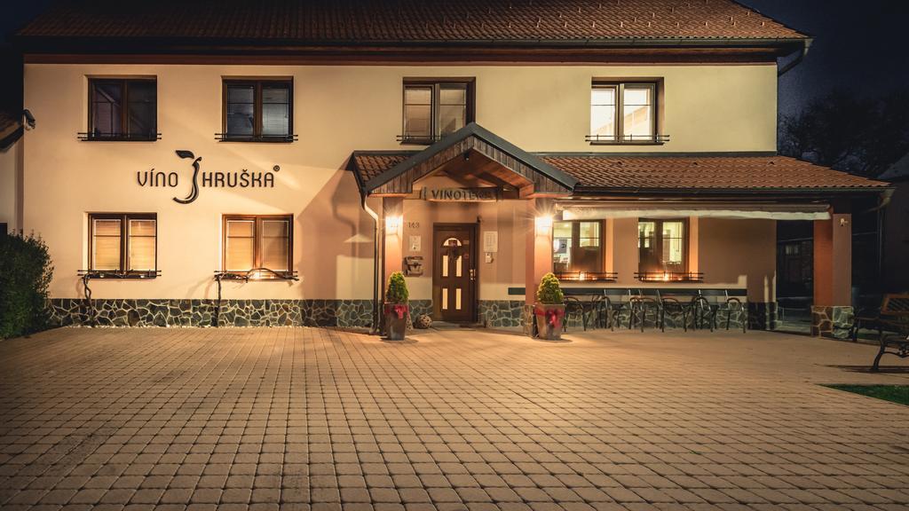 Penzion Vino Hruska Blatnička الغرفة الصورة