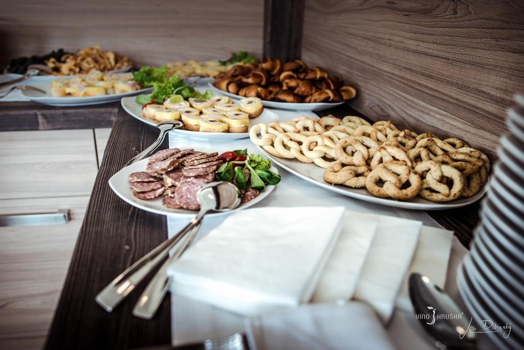 Penzion Vino Hruska Blatnička المظهر الخارجي الصورة